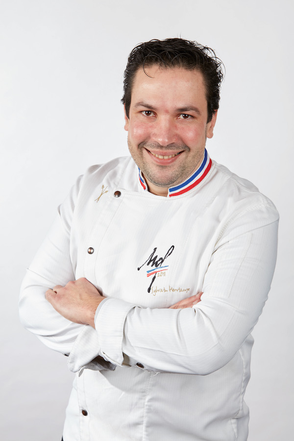 Sylvain Herviaux, meilleur Jeune Boulanger de France, Prix du Président de la République, lauréat de la Coupe de France puis champion d’Europe avant de monter sur la plus haute marche en devenant MOF Boulangerie en 2011.